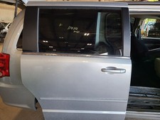 08-20 CARAVAN RH Passenger Rear Side Door Movable Glass Power Closer silver