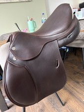 Prestige Paris Jump Saddle