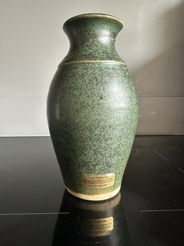 Rare studio pottery vase - vase, in