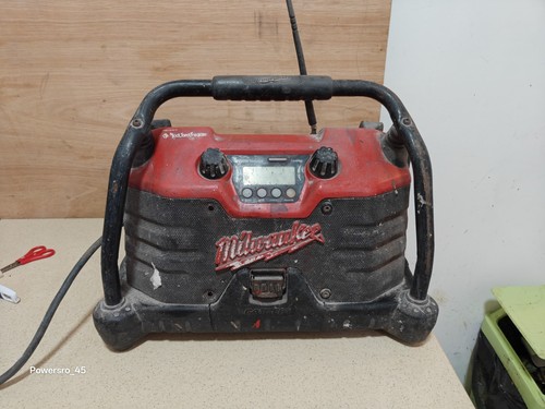 Milwaukee m18 jobsite radio - m18,