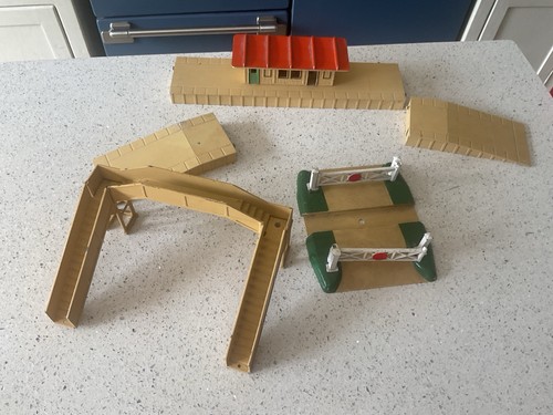 Hornby dublo station - hornby,