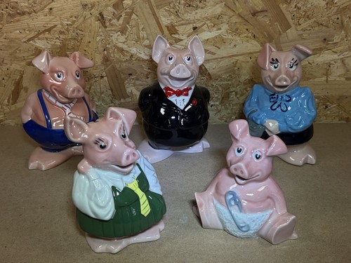 Wade natwest pigs - pigs, piggy