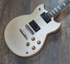 YAMAHA SG700 Used 1977 Maple Top Mahogany Back Body Pearl White w/Soft Case