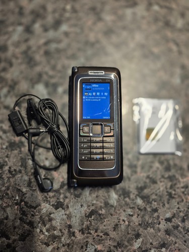 Nokia e90 communicator mocha - nokia,