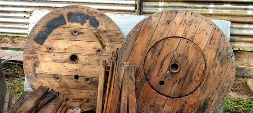 Wooden cable drum - cable, drum.