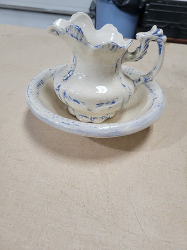 Vintage ceramic wash basin - vintage,