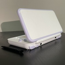 New Nintendo 2DS XL White and