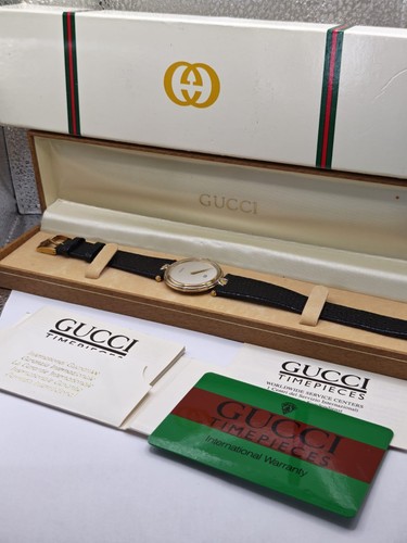 Vintage gucci 4500m quartz - gucci,