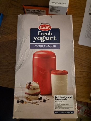Easiyo red yogurt - red, maker