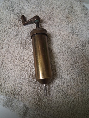 Small vintage brass - brass, grease