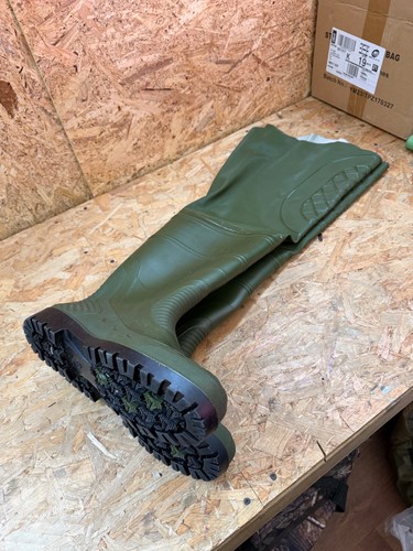 Carp fishing tackle cut down - fishing,