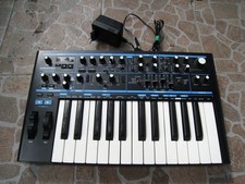 Novation Circuits - Bass Station 2