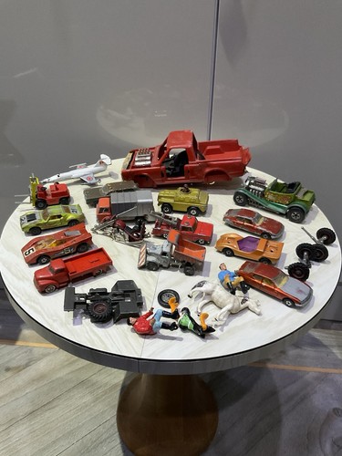 Die cast cars - die, lot