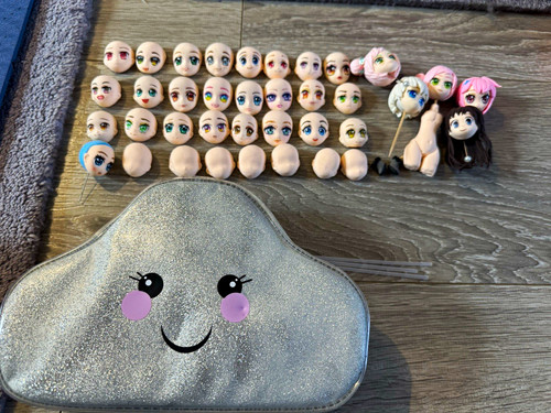 Numerous foam clay - clay, faces/heads