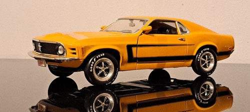 Scale 1970 ford mustang - 1:18,