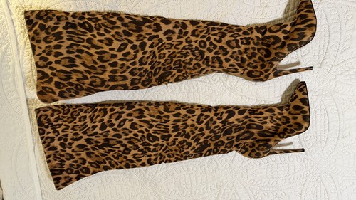 Loepard pattern thigh - thigh, high