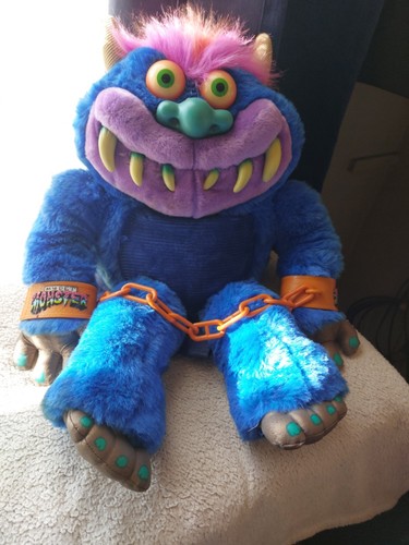 Pet monster 2001 - pet, vintage