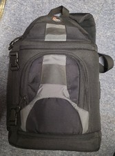 Lowepro Slingshot 200AW camera