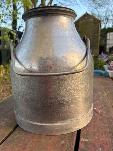 Milk churn vintage - churn,