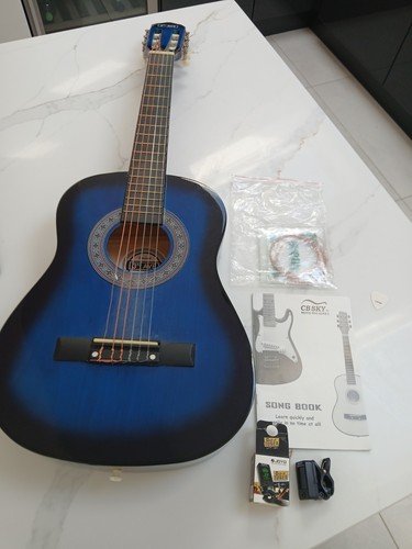 Junior guitar 3rd ave - junior,