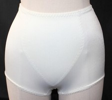 Vintage Hanes Her Way