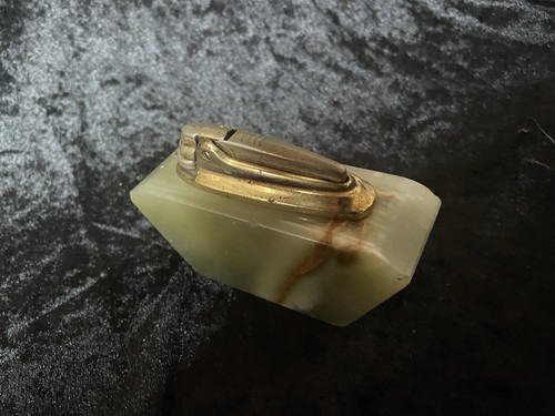 Quartz marble vintage lighter - quartz,