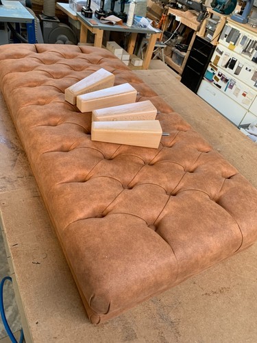 Buttoned footstool coffee