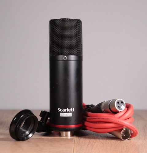 Focusrite scarlett studio cm25 - scarlett,