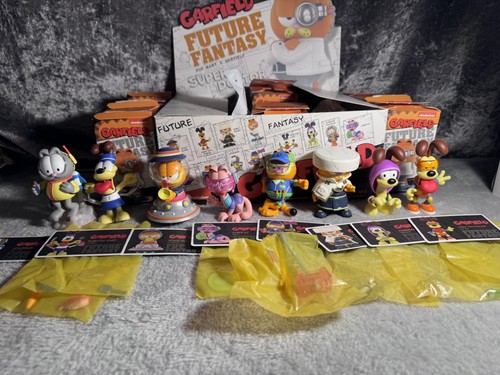 Popmart garfield figure - popmart,