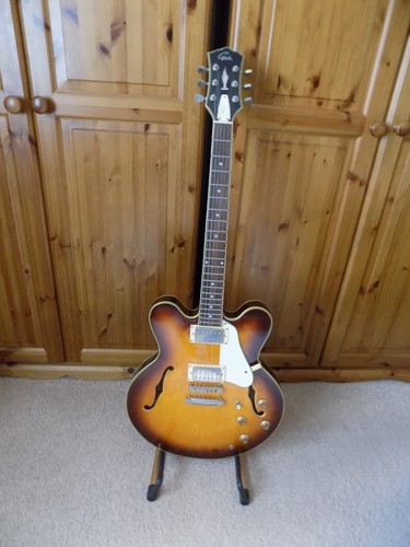 Gould semi acoustic guitar - , 335