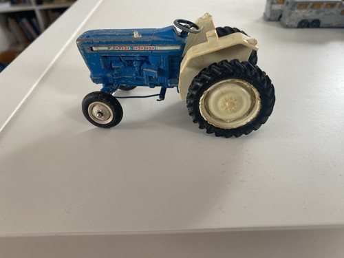Britains ford 5000 tractor - 5000,