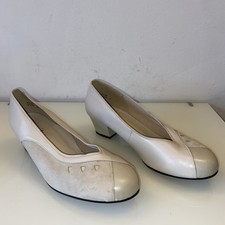 Equity Shoes Beige Leather