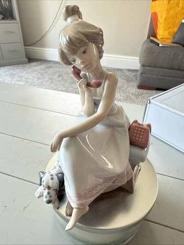 Lladro girl the phone - lladro,