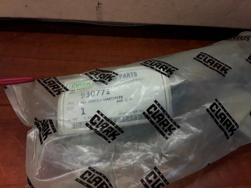 Clark mast key - mast,