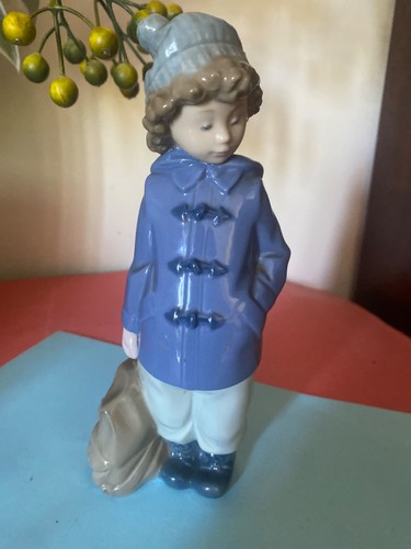 Nao lladro ready for - by, 'ready
