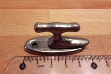 1 latch/retainer for kitchen flap/kitchen cover plate-vintage 