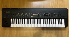 Korg KingKorg Analogue Modelling Synth black in excellent condition 