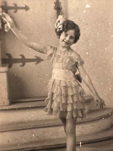 Vintage 1930s girl studio - vintage,