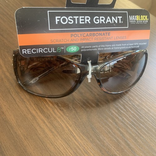 Foster grant woman - foster, woman’s