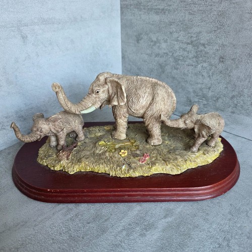 Regency fine arts elephant - fine,