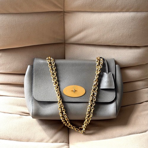 Mulberry medium lily - medium, in