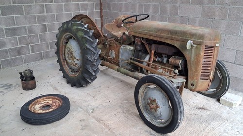 Massey ferguson tractor 230 - massey,