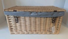 Bolney Estate Large Strong Wicker Basket Hamper With Lid Straps & Inner Lining. 