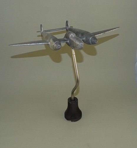 Old lockheed lighting - lockheed,