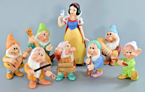 Vintage bisque disney snow - disney,