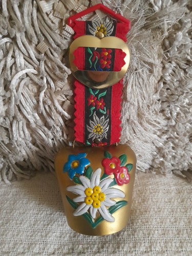 Vintage swiss souvenir - vintage, floral
