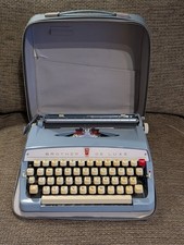 Brother De Luxe Portable Manual Typewriter Light Blue with Carry Case