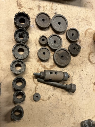 Valve tap seating - tap, tool