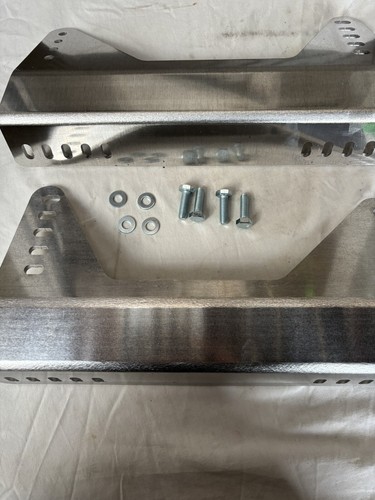 Bucket seat mounting - bucket,