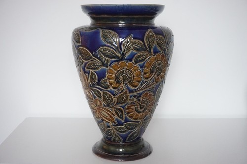 Doulton lambeth large - doulton, vase